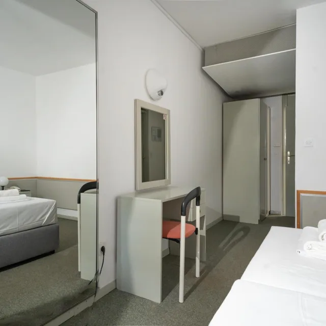 غرفة اقتصادية بسرير مزدوج أو سريرين منفصلين بشرفة، Hotel Miran Pirovac 6/10