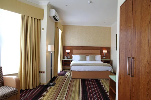 Super, Deluxe, Double Bed, Sea View, The Prom Hotel 2/2