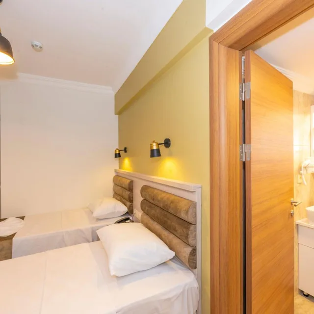 غرفة قياسية بسرير مزدوج، Bazaar Hotel Old City 4/10