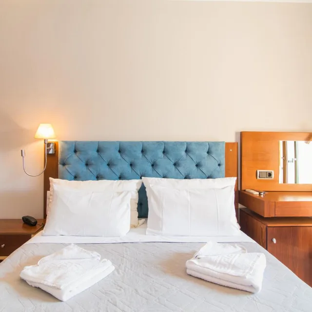 غرفة سوبيريور بسرير مزدوج، Opera Blue Hotel Gouvia - Across Hotels & Resorts 6/8
