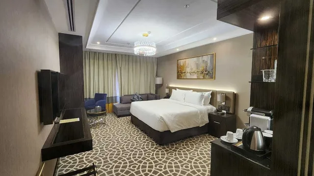 جناح جونيور بسرير كينج، فندق انيفيل(Nivel Hotel) 1/2