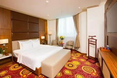 جناح رئاسي بإطلالة على النهر، Van Phat Riverside Hotel 1/2