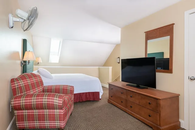لوفت بسريرين كينج بغرفتي نوم مع أريكة، Mount Snow Grand Summit Resort 2/4