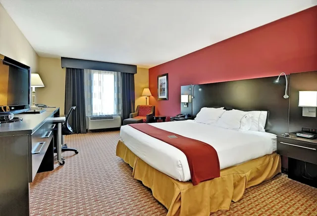 غرفة قياسية بسرير كينج، Holiday Inn Express Athens 1/2