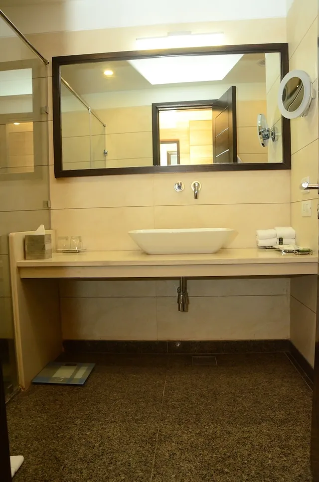 غرفة سوبيريور بسريرين منفصلين، Radisson Chandigarh Zirakpur 5/6