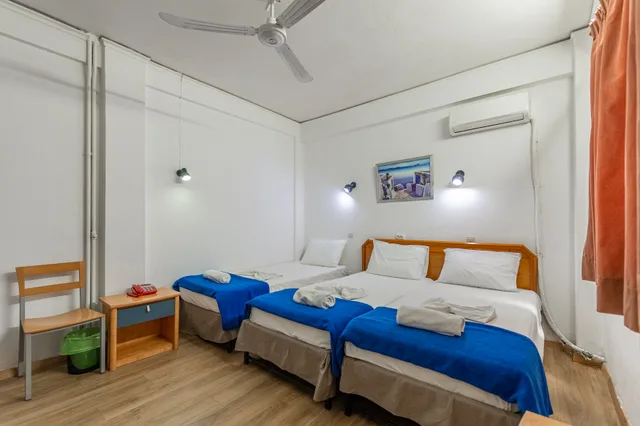 غرفة ثلاثية بحمام خاص، Sparta Team Hotel - Hostel 2/10