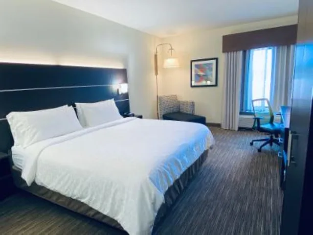 غرفة بسرير كينج، Holiday Inn Express Ft Payne 2/6