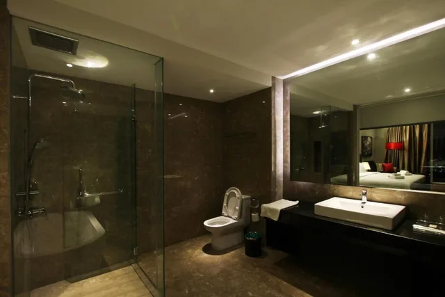 غرفة بريميير بسرير كينج، The Shore Hotel & Residences 2/2