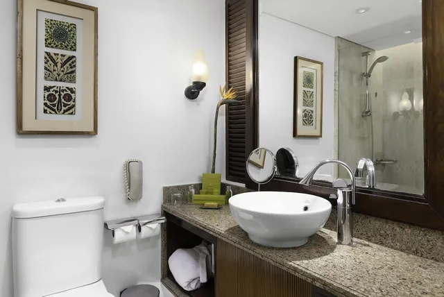 Guest Room, Twin Beds, Partial River View، Hilton Luxor Resort and Spa 14/14