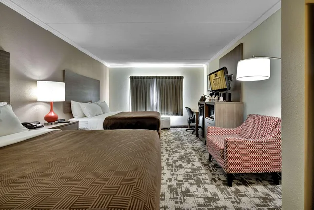 جناح بسريرين كوين، Quality Hotel & Suites At The Falls 6/7