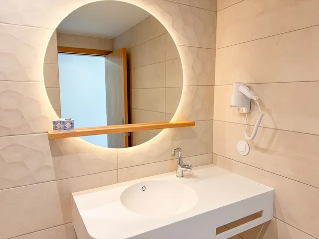 غرفة سوبيريور ثلاثية بسريرين منفصلين مع أريكة، Hotel Sol e Mar Albufeira - Adults Only 4/4