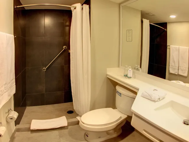 غرفة قياسية بسرير مزدوج، City Express by Marriott Cananea 4/4