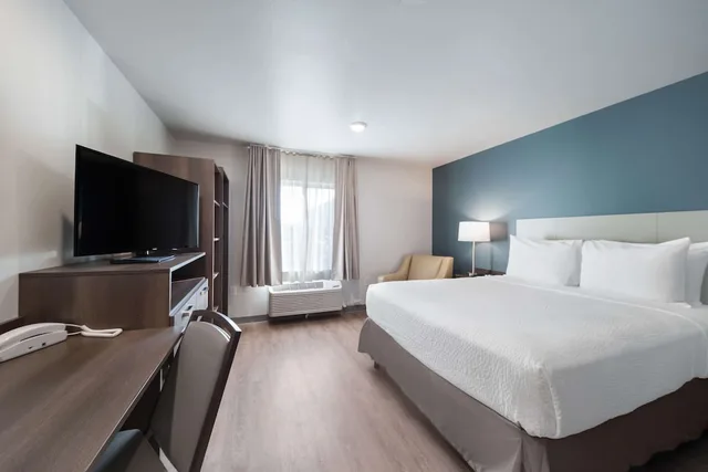 غرفة بسرير كوين لذوي الإعاقة، WoodSpring Suites Dallas Plano Central Legacy Drive 2/4