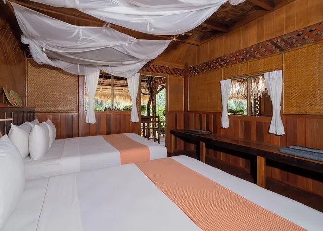 Vibe, Jungle, Quadruple, 2 Queen Beds، River Kwai Jungle Rafts 2/3