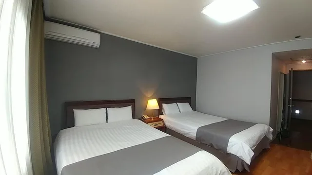 غرفة قياسية رباعية، Pearl Hotel Jeju 2/9