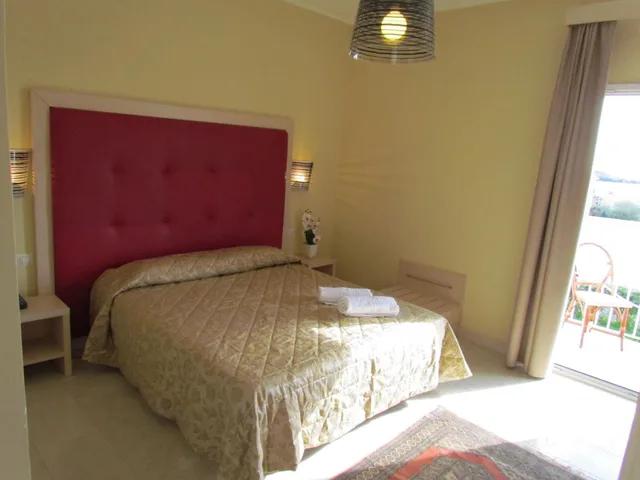 غرفة بسرير مزدوج بإطلالة على البحر، Hotel Sole 2/7