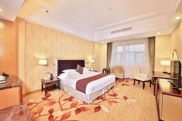 غرفة تنفيذية بسرير كينج بإطلالة على المدينة، Xinhui Country Garden Phoenix Hotel 4/10