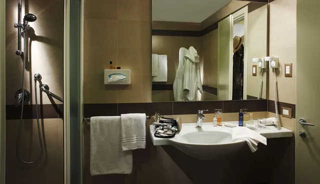 غرفة بسريرين منفصلين، Best Western Grand Htl Guinigi 5/5