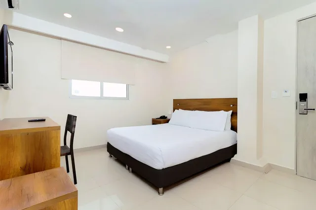 غرفة أساسية بغرفة نوم واحدة، Hotel Summer 1/3
