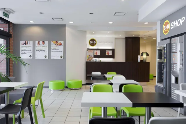 غرفة سوبيريور مفردة بسرير مزدوج، B&B Hotel Ferrara 1/1