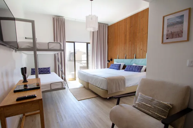 Family, 1 Double and 2 Bunk Beds, Balcony، WOT Costa da Caparica Soul 4/10