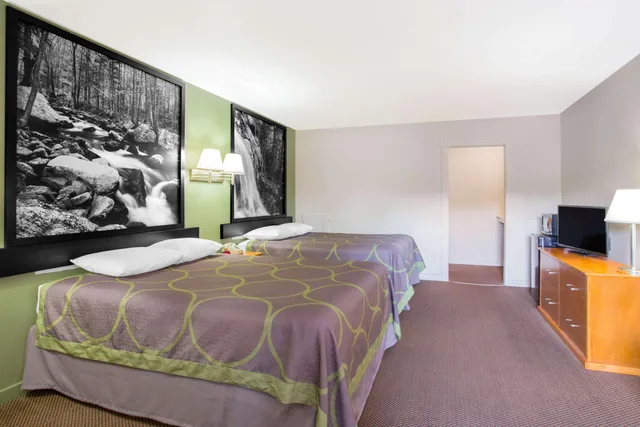 غرفة بسريرين كوين، Super 8 By Wyndham Christiansburg 1/1