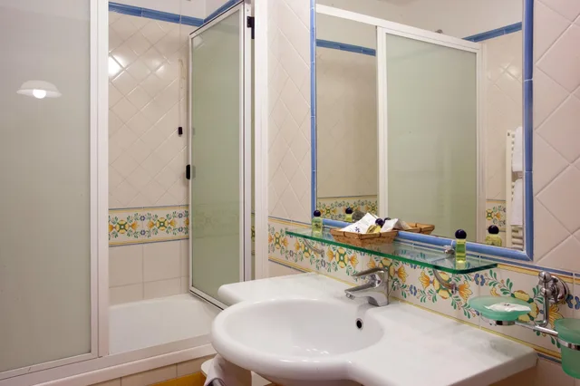 غرفة بسرير كوين، Hotel Amalfi 4/5