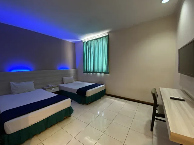 غرفة بزنس بسريرين منفصلين، Hotel Kharisma 2/3