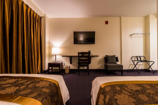 غرفة قياسية بسرير مزدوج، John Hotel 4/8