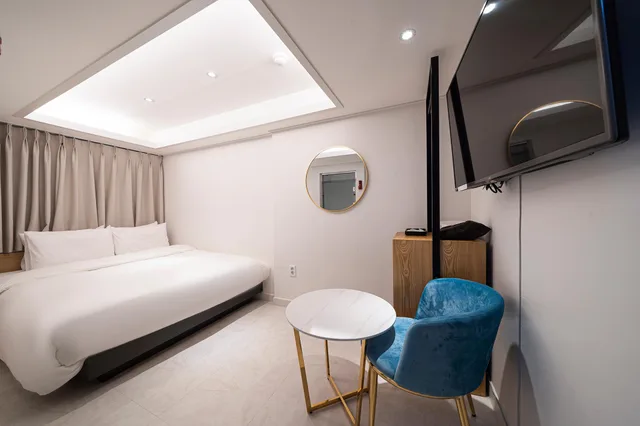 Connecting, Standard, Double Bed, No Parking، Busan Seomyeon Business Hotel J7 1/1