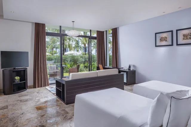 The Level Premium Room، Melia Danang Beach Resort 2/10