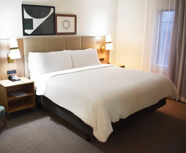 جناح بسرير كوين بغرفة نوم واحدة لذوي الإعاقة، STAYBRIDGE SUITES DETROIT-NOVI 2/8