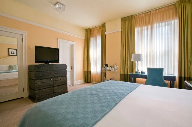 جناح استوديو بسرير كينج، Hotel Deluxe Portland 3/5