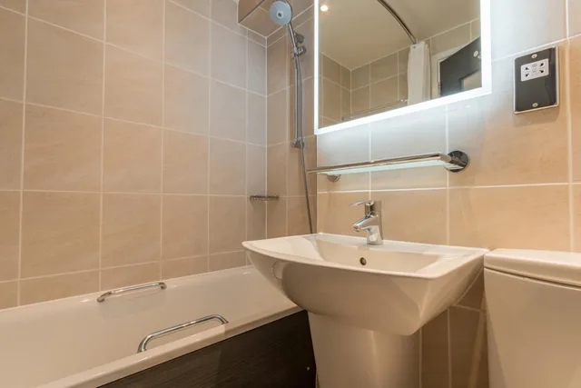 غرفة بسرير مزدوج، Thistle Express London Luton 10/10