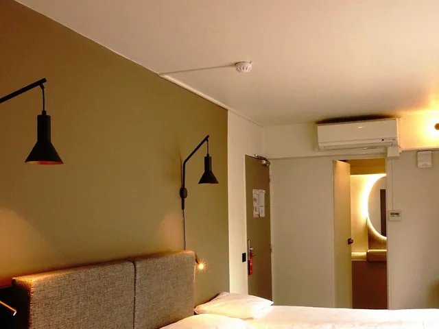 غرفة قياسية بسرير مزدوج وسرير فردي، Ibis Lille Centre Grand Place 2/2