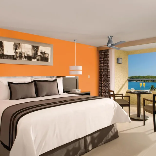 Deluxe, Double Bed, Side Sea View، Dreams Huatulco Resort Spa All Inclusive 2/3