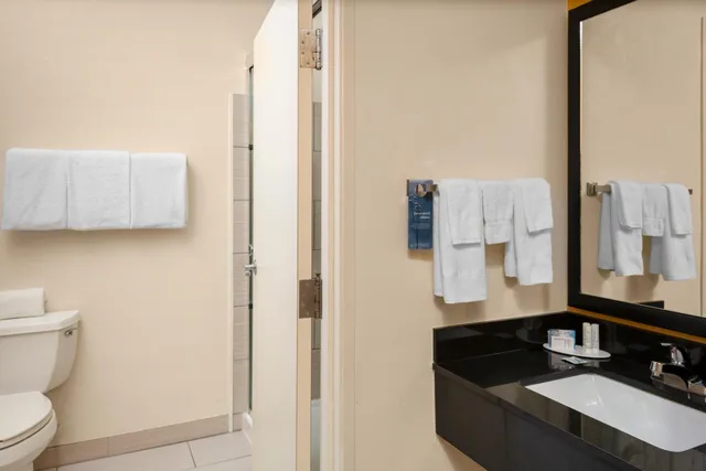 غرفة بسريرين مزدوجين، Fairfield Inn Tallahassee North/I-10 6/10