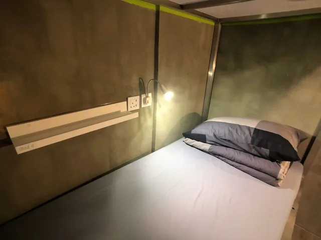 Mixed Dorm, 4 People, 2 Bunk Beds, Shared Bathroom، Urban Pack 1/1