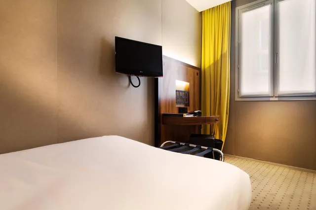 Room, Double Bed, Hotel Chateaudun Opera 10/10