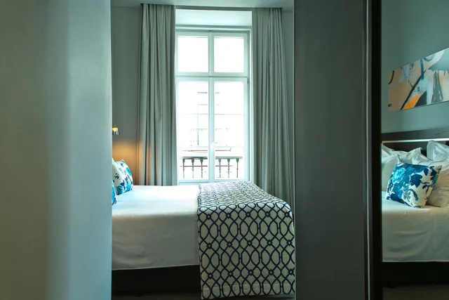 Standard, Double Bed, Street View, Internacional Design Hotel 9/9