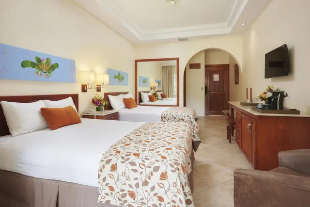 غرفة عائلية بإطلالة على المسبح، Tamarindo Diria Beach Resort 2/3