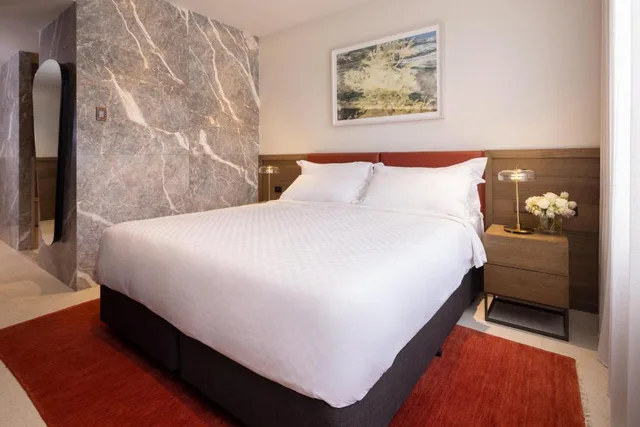 Cozy, Queen Bed, Heritage Wing، Intercontinental Sorrento Mornington Peninsula 1/4