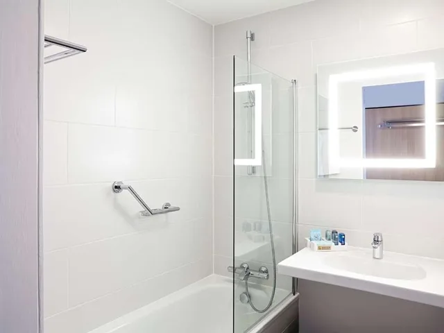 غرفة سوبيريور بسرير فردي، Novotel London Wembley 6/9