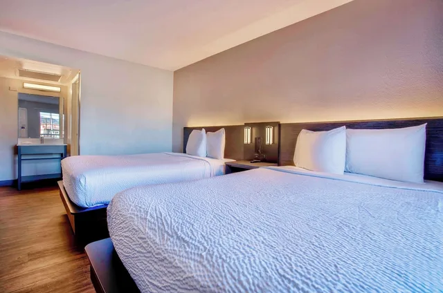 غرفة ديلوكس بسريرين كوين، Motel6 Kingman, AZ - Route 66 East 6/10