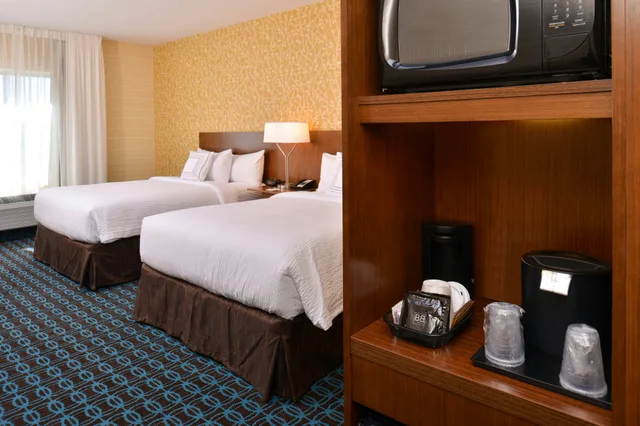 غرفة بسريرين كوين، Fairfield Inn Suites Farmington 2/2