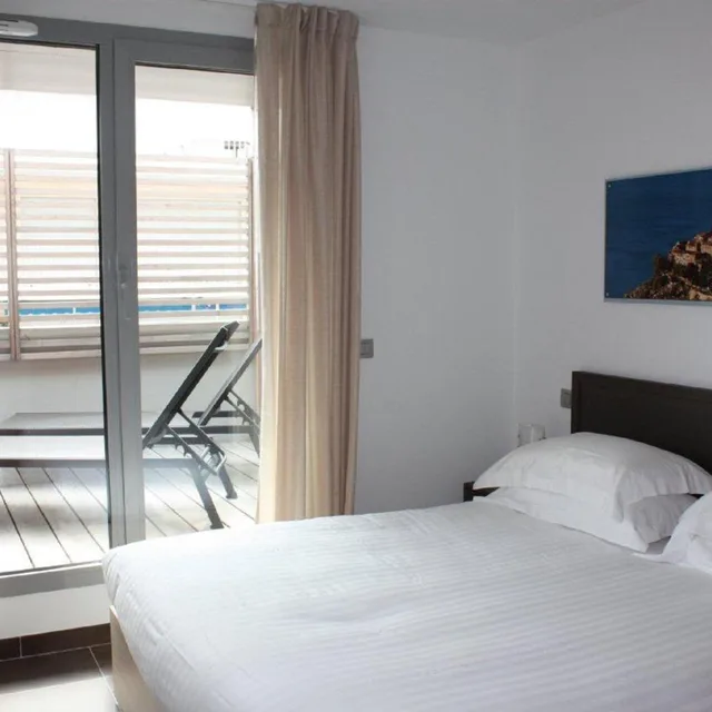Family, Apartment, Street View, Terrace، Royal Antibes - Luxury Hotel, Residence, Beach & SPA 1/4