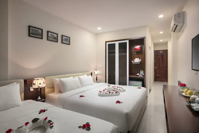 جناح عائلي بسرير مزدوج وسرير فردي بشرفة، New Vision Palace 1/6