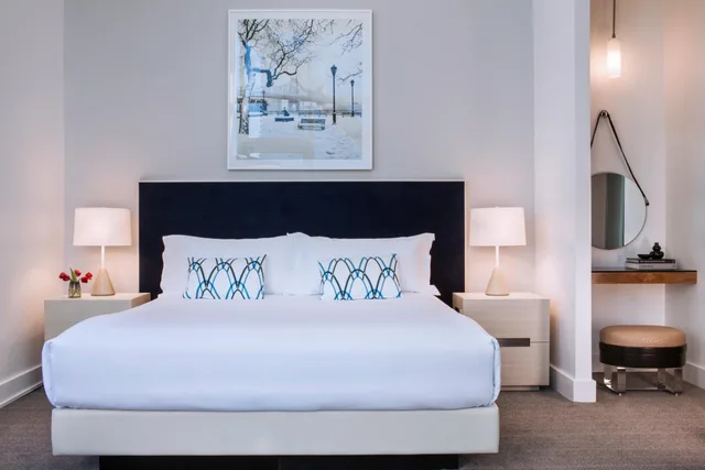 غرفة قياسية بسرير كينج، Ink 48 Hotel 2/7