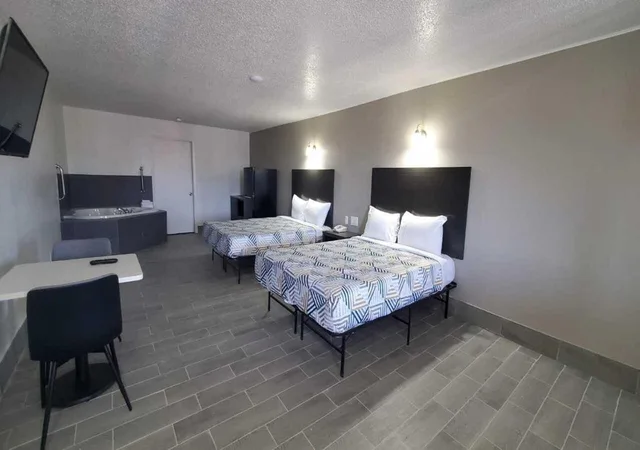 جناح بسرير كوين، Motel 6 Branson West Silver Dollar City 6/10