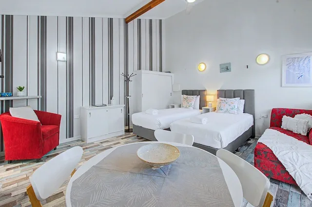 Studio, King Bed, Beach Side، Boat Harbour Studio Apartments and Villas 1/7